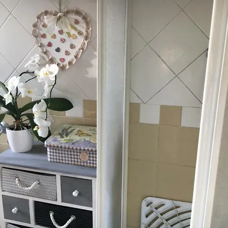 Condominio Fiori 1 בית אירוח *