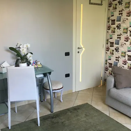 Condominio Fiori 1 קוסטיליולה ד'אסטי